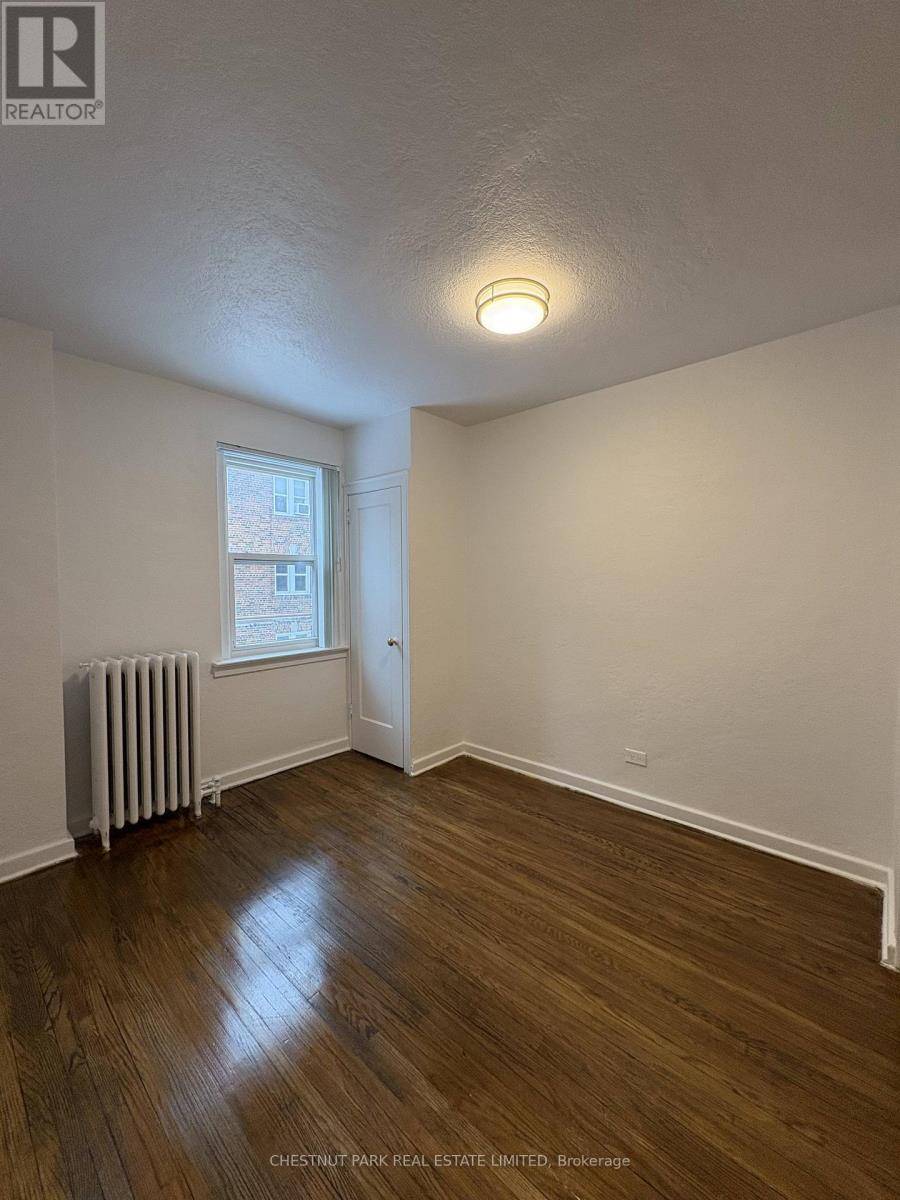 Toronto (mount Pleasant West), ON M4R1V5,487 Duplex AVE #32