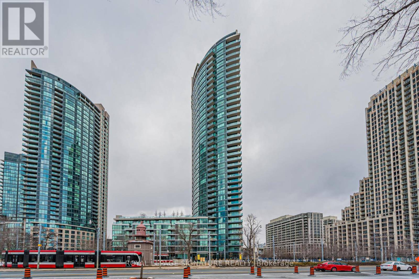 Toronto (niagara), ON M5V4A2,215 Fort York BLVD #1104