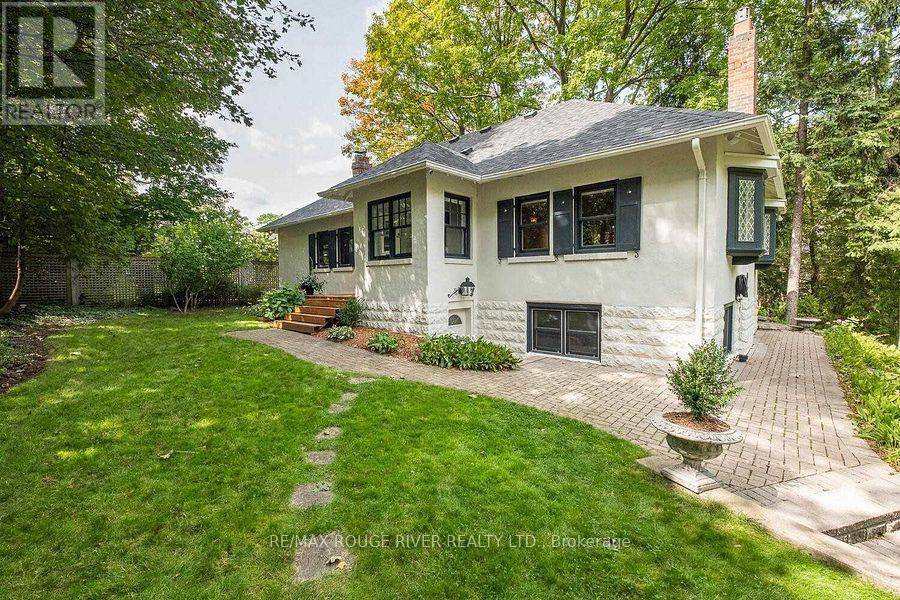 Toronto (bridle Path-sunnybrook-york Mills), ON M4N2E9,11 DONWOODS DRIVE