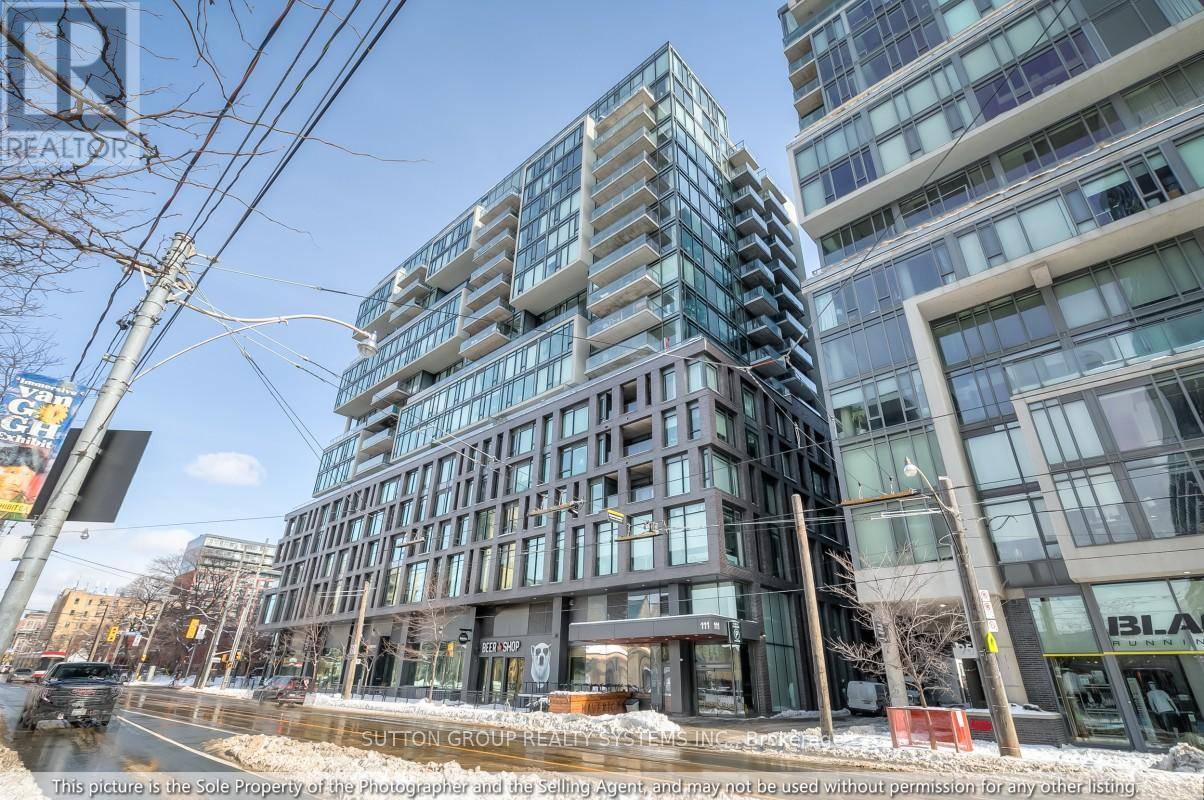 Toronto (waterfront Communities), ON M5V0M9,111 Bathurst ST #523