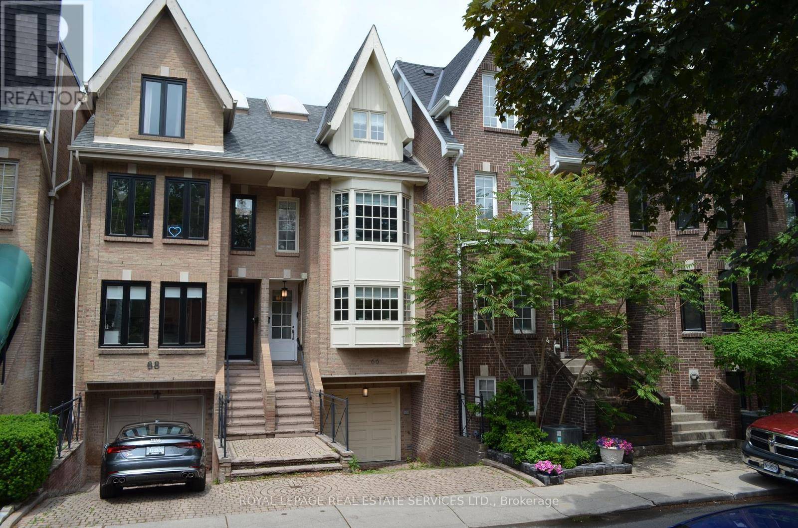 Toronto (yonge-st. Clair), ON M4V1E4,66 ALCORN AVENUE