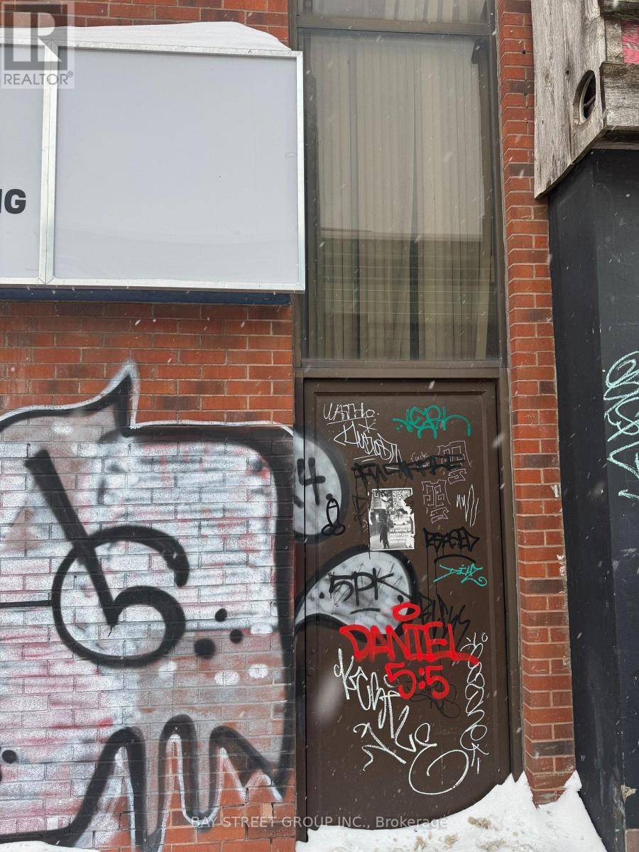 Toronto (university), ON M5S2H7,648 Spadina AVE #2nd Fl