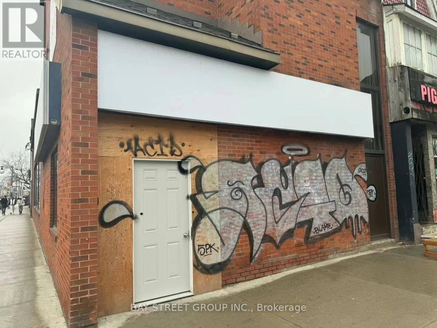 Toronto (university), ON M5S2H7,648 Spadina AVE #2nd Fl