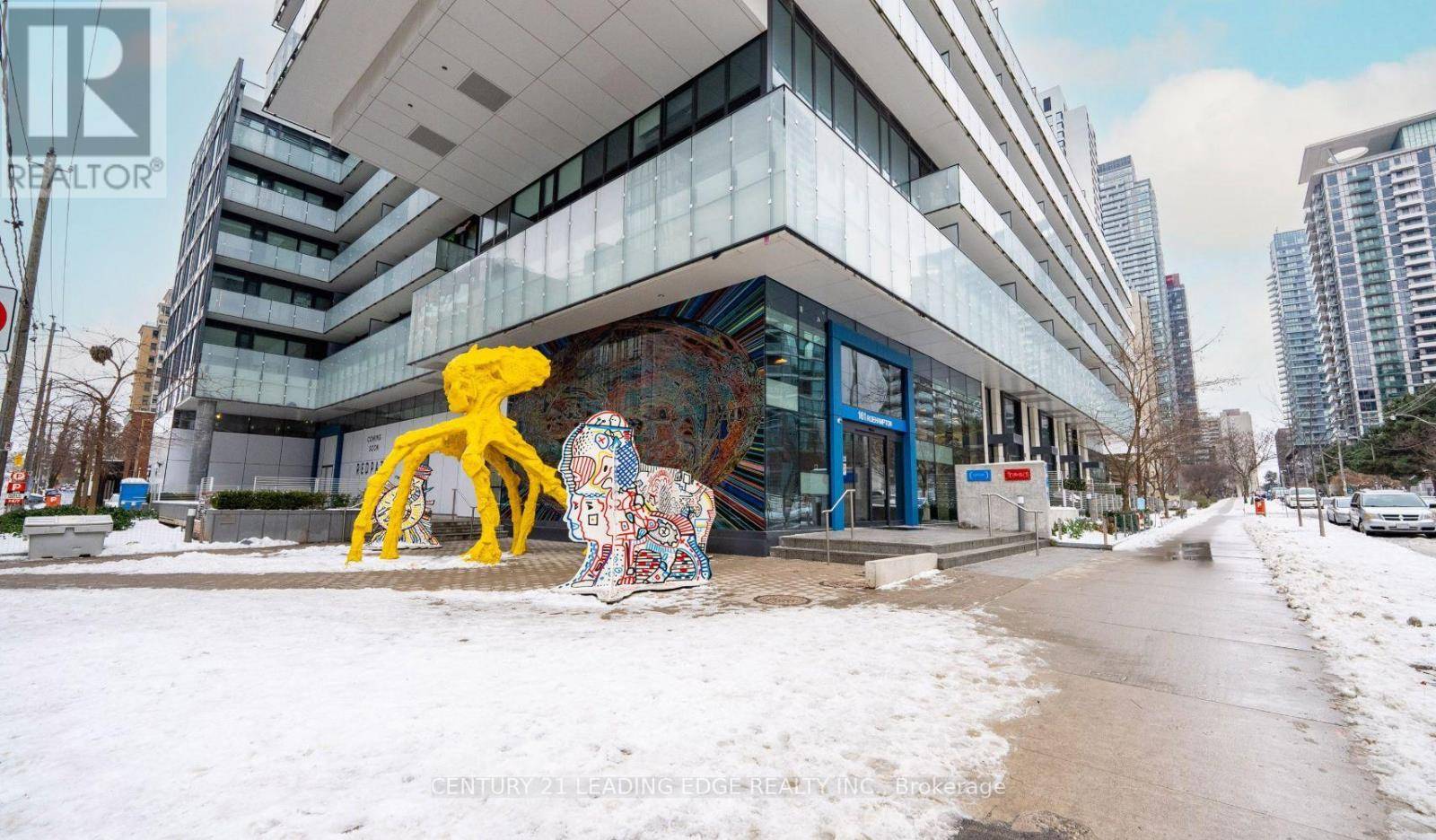 Toronto (mount Pleasant West), ON M4P1P9,161 Roehampton AVE #223
