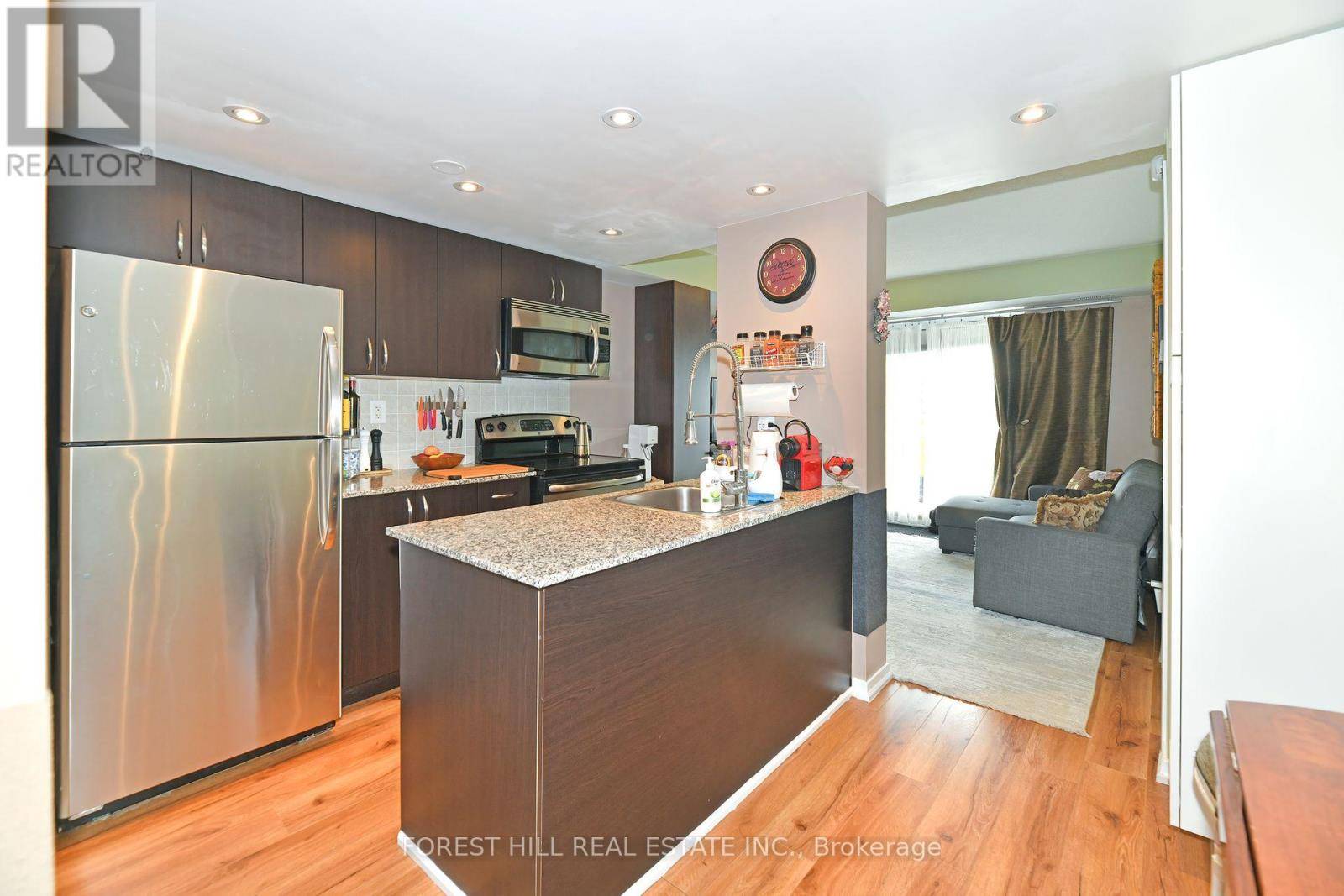 Toronto (clanton Park), ON M3H2T3,801 Sheppard AVE West #505