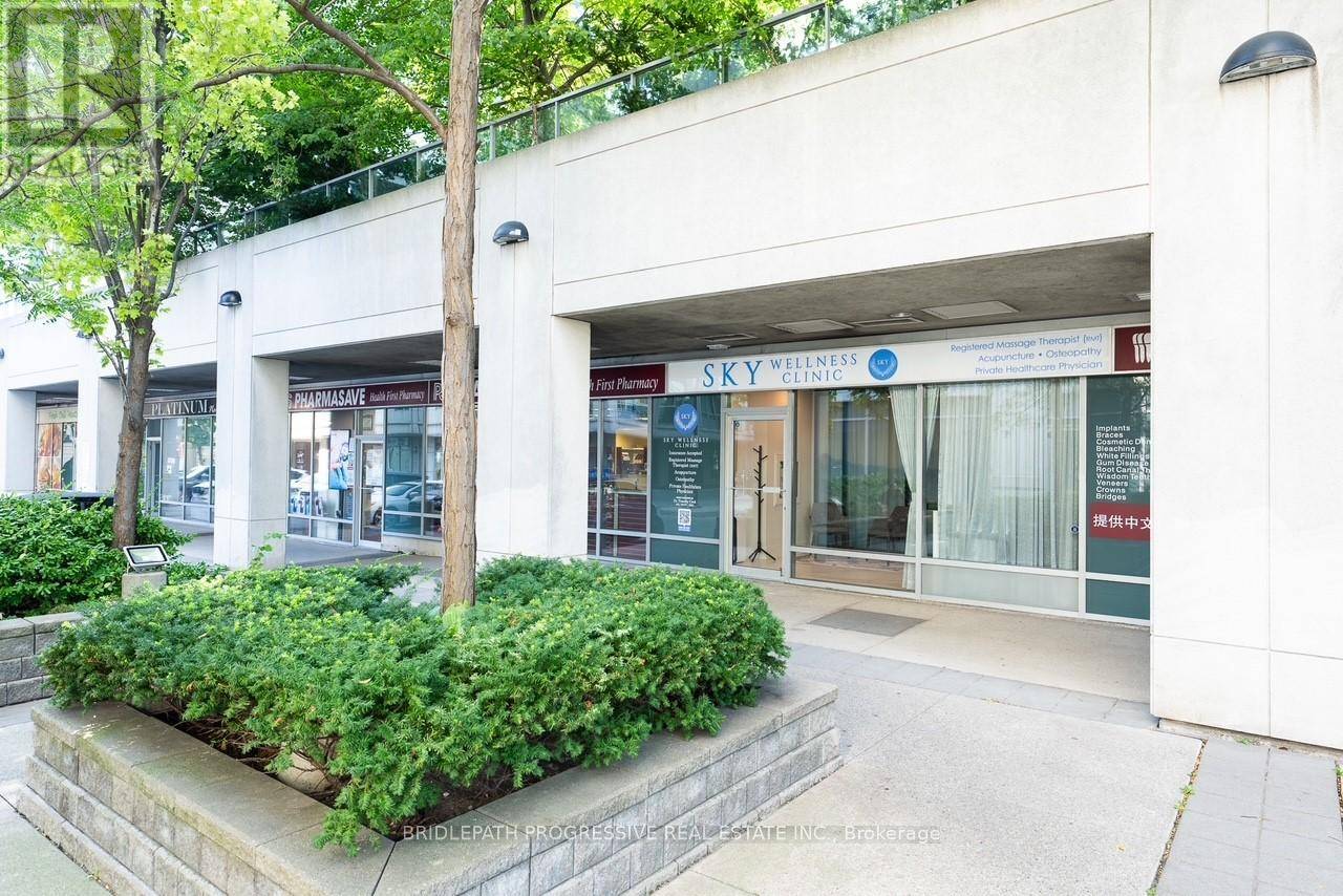 Toronto (willowdale East), ON M2N7K6,12 Harrison GDNS #D