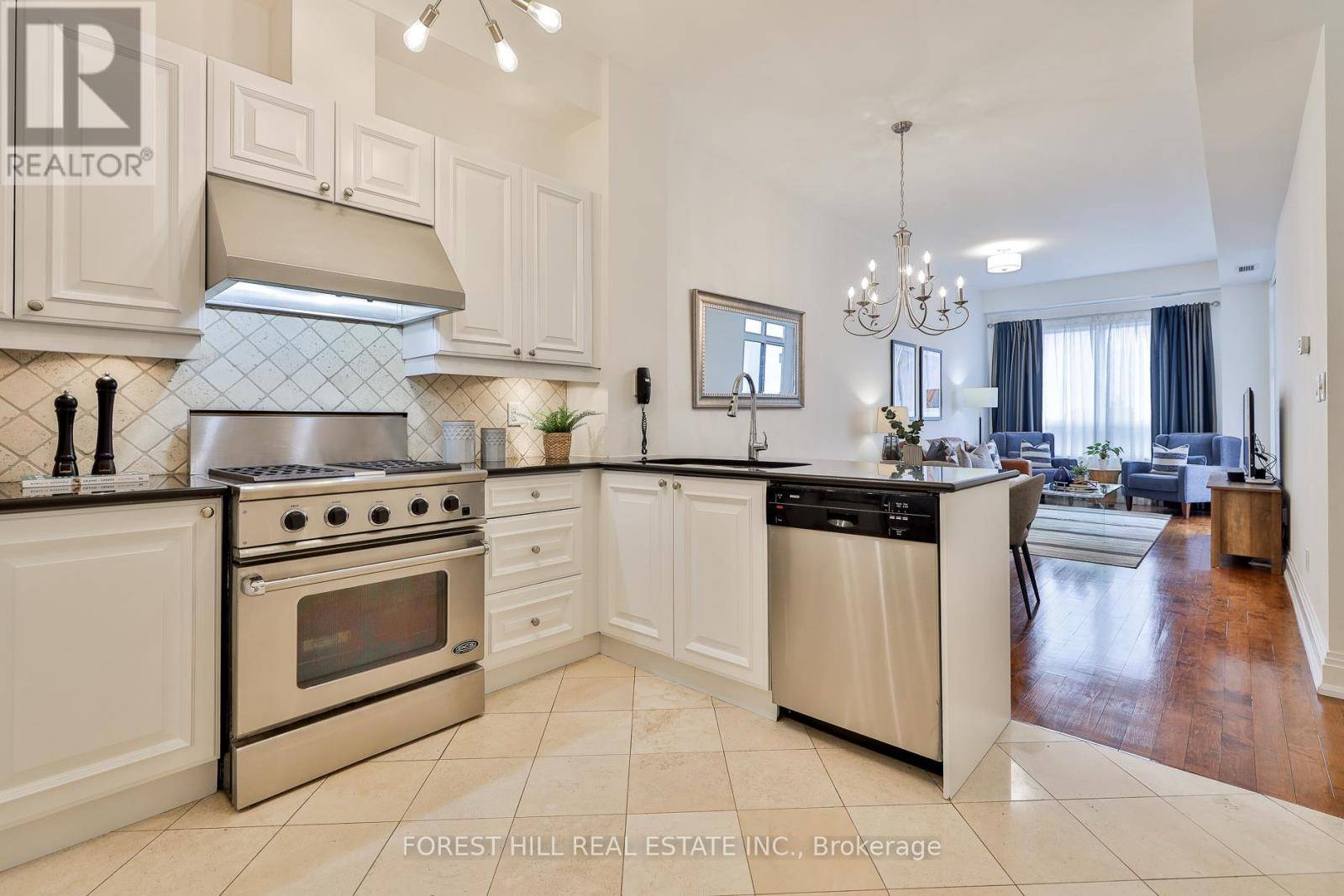 Toronto (annex), ON M5R2G5,99 Avenue RD #1006