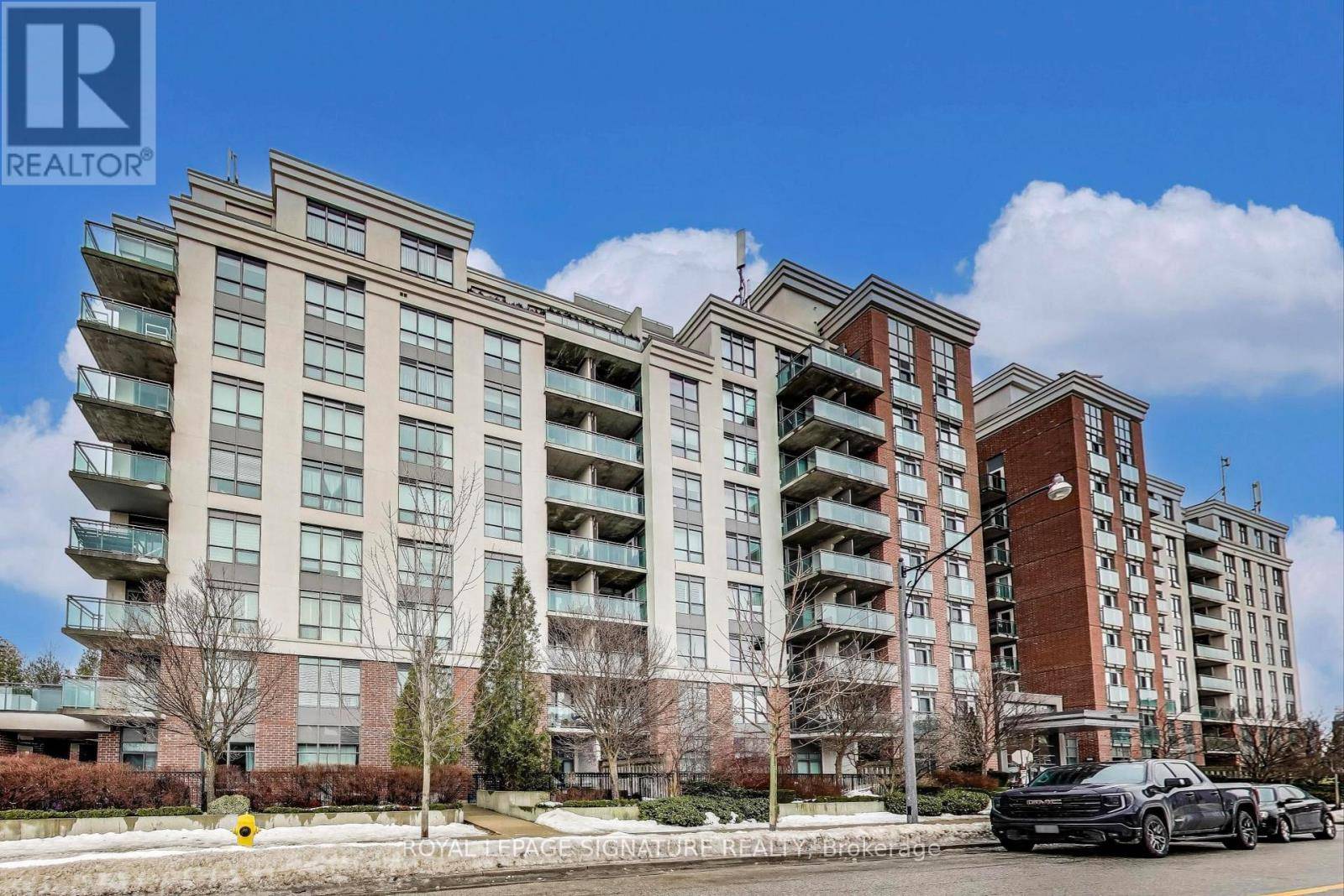 Toronto (banbury-don Mills), ON M3C4J1,120 Dallimore CIR #621
