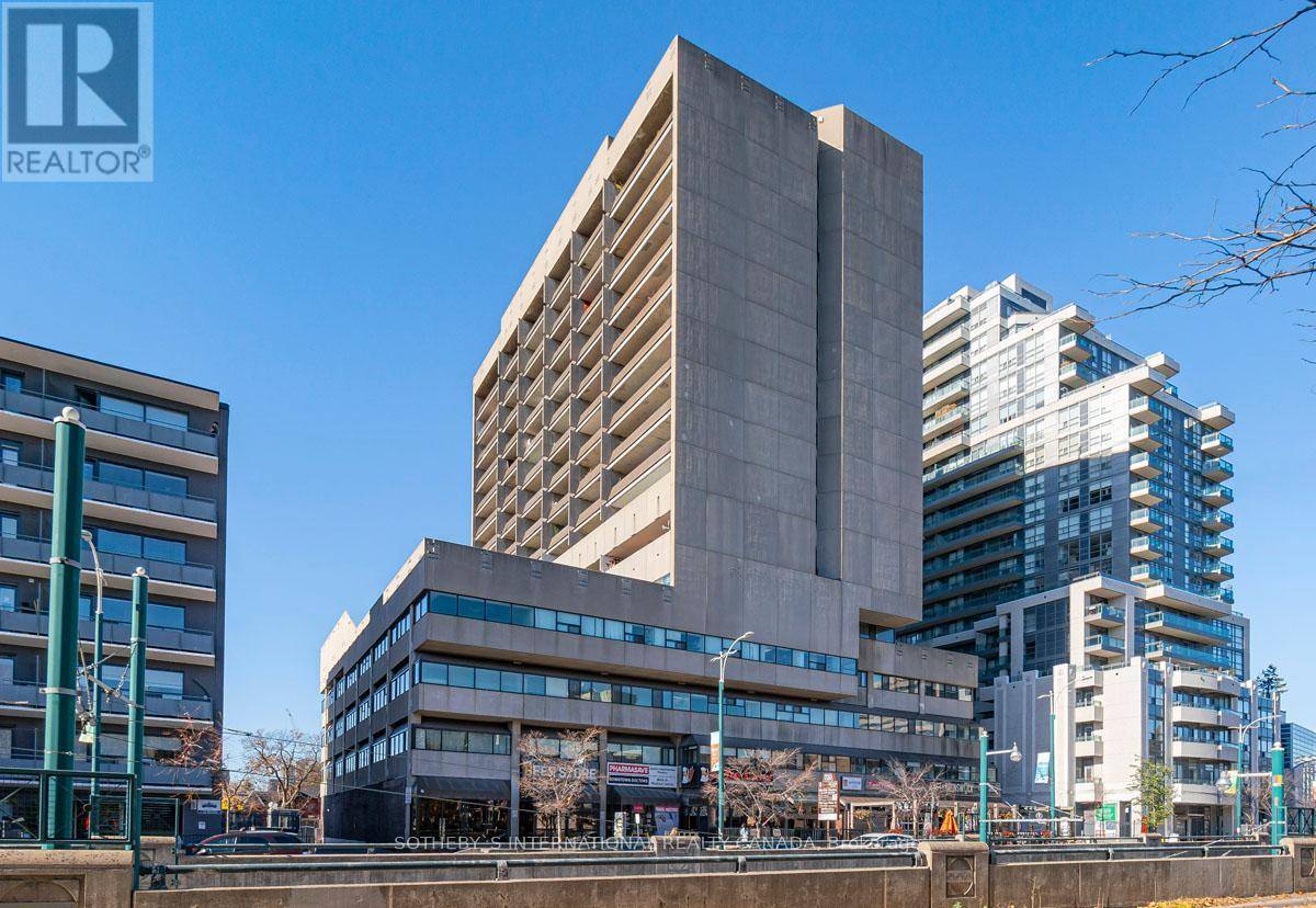 Toronto (university), ON M5S2T9,720 Spadina AVE #1004