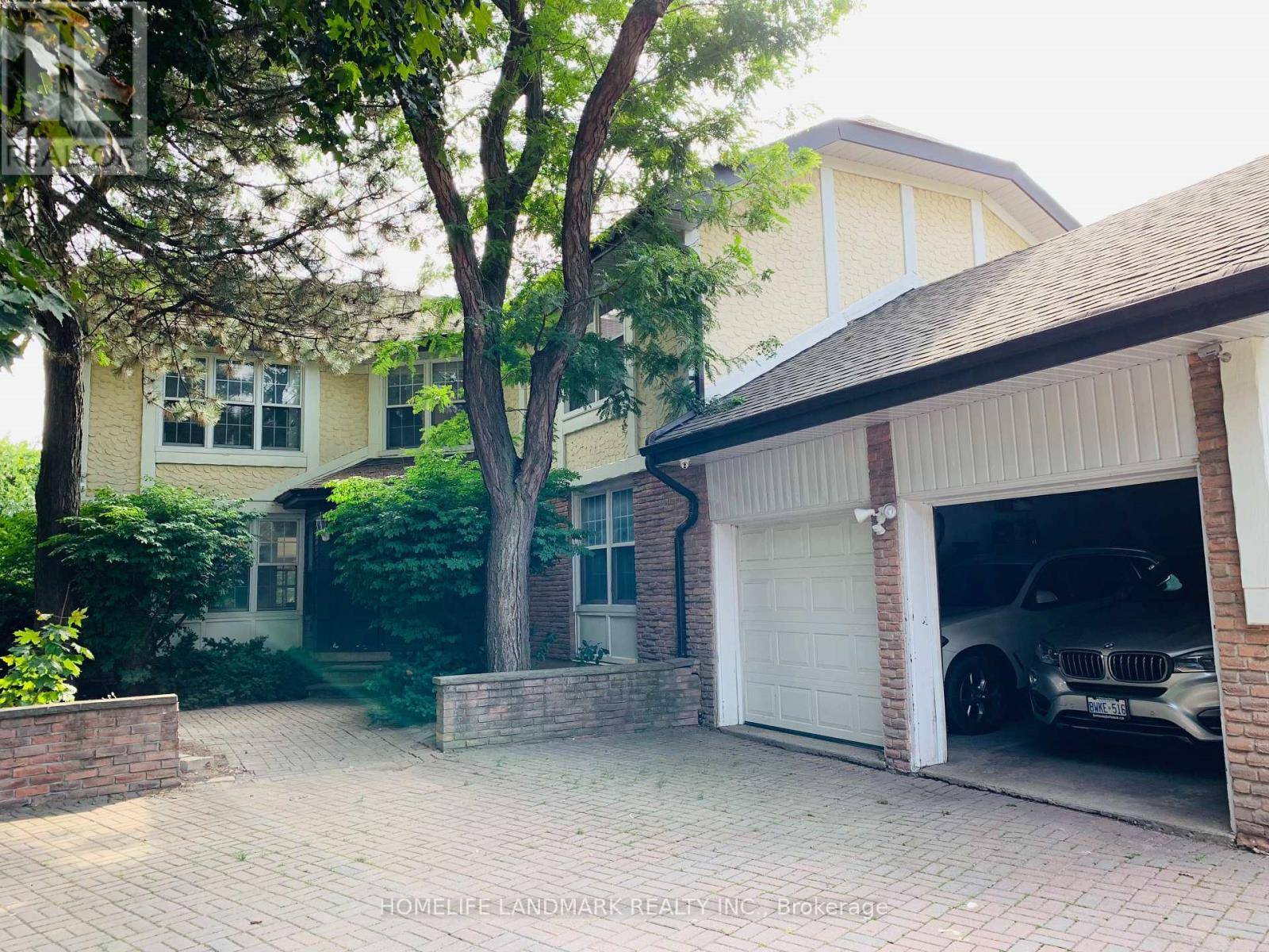 Toronto (st. Andrew-windfields), ON M2L2E3,42 MELLOWOOD DRIVE