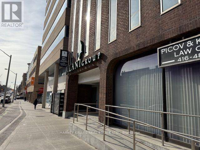 Toronto (yonge-eglinton), ON M4R1A3,110 Eglinton AVE West #301