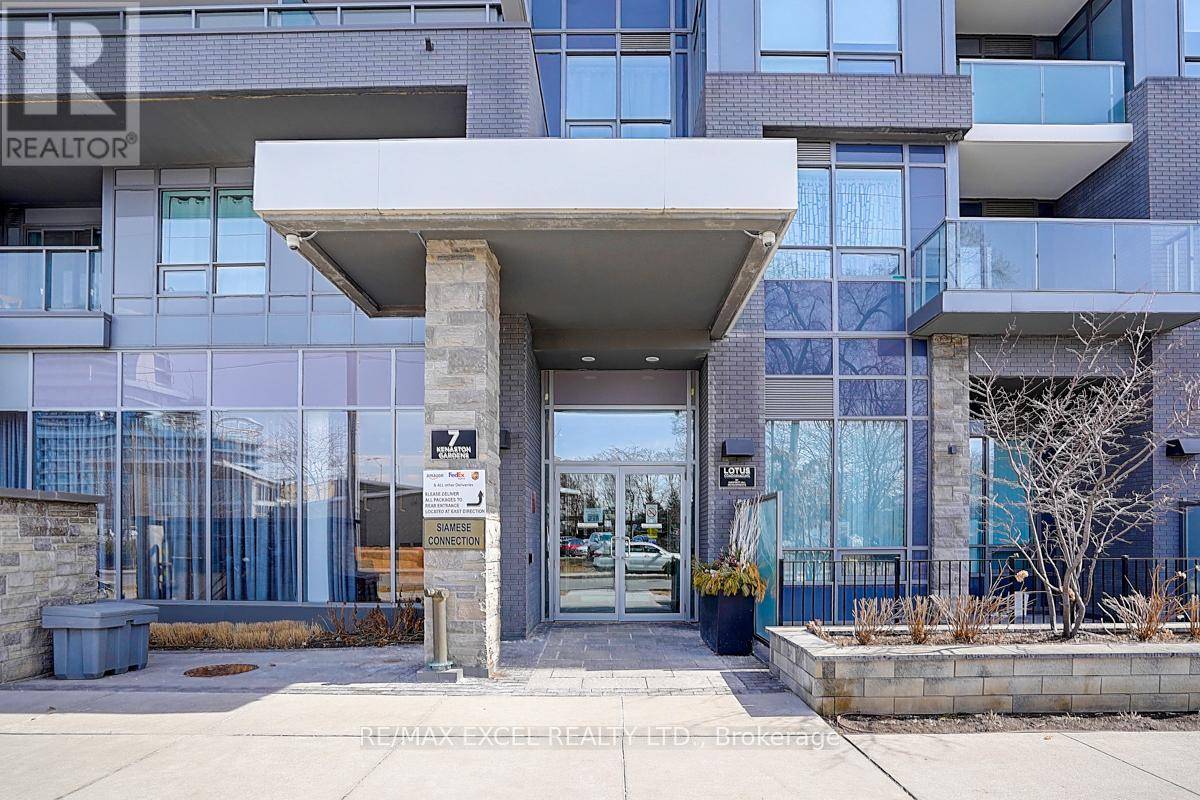 Toronto (bayview Village), ON M2K1G7,7 Kenaston GDNS #Lph5