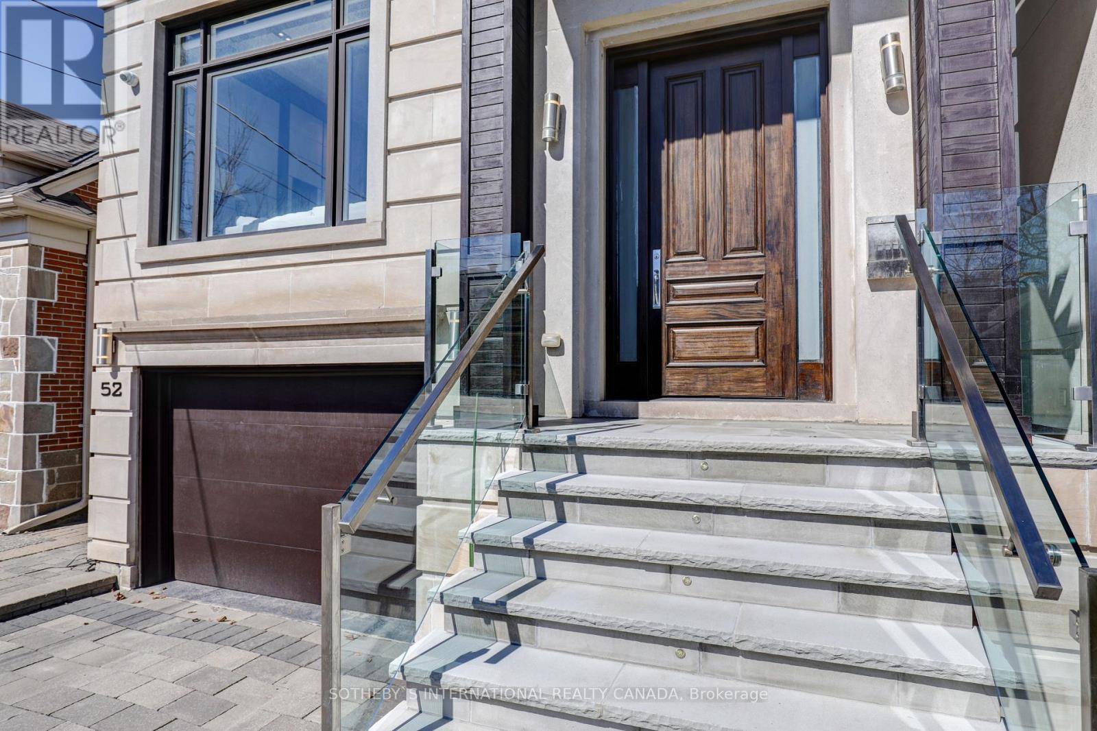 Toronto (bedford Park-nortown), ON M5M2W7,52 CARMICHAEL AVENUE