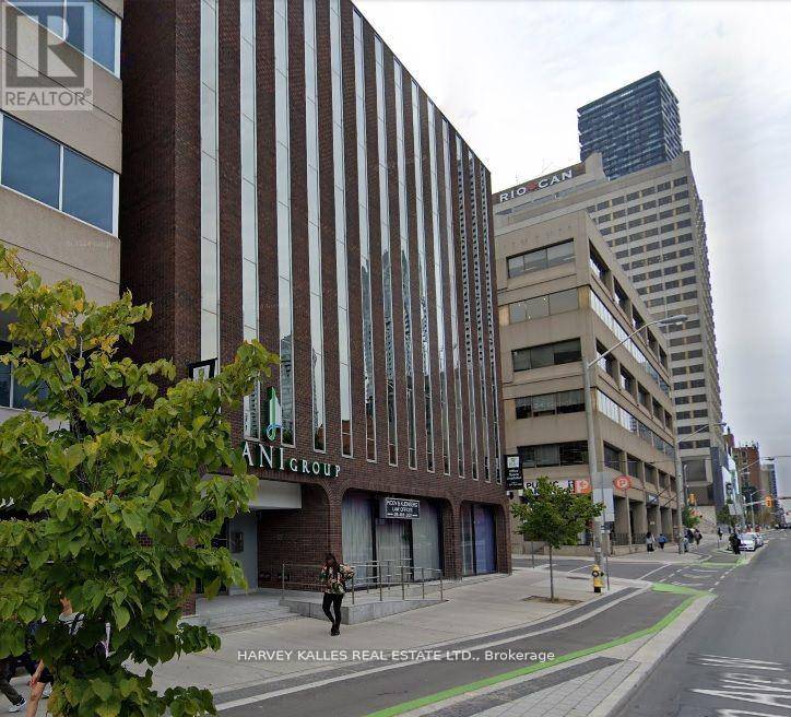 Toronto (yonge-eglinton), ON M4R1A3,110 Eglinton AVE #303F