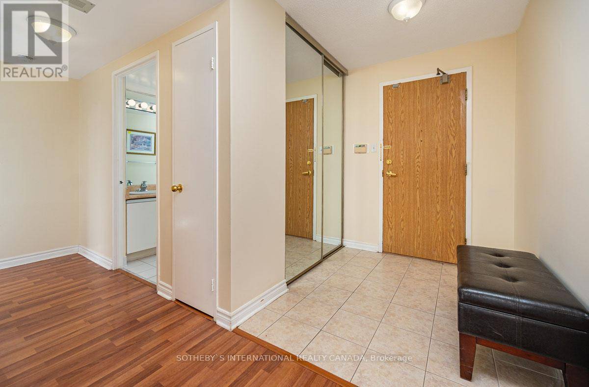 Toronto (westminster-branson), ON M2M3W5,1101 Steeles AVE West #405