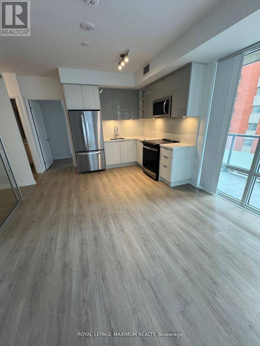 Toronto (mount Pleasant East), ON M4S3A4,50 Dunfield AVE #719
