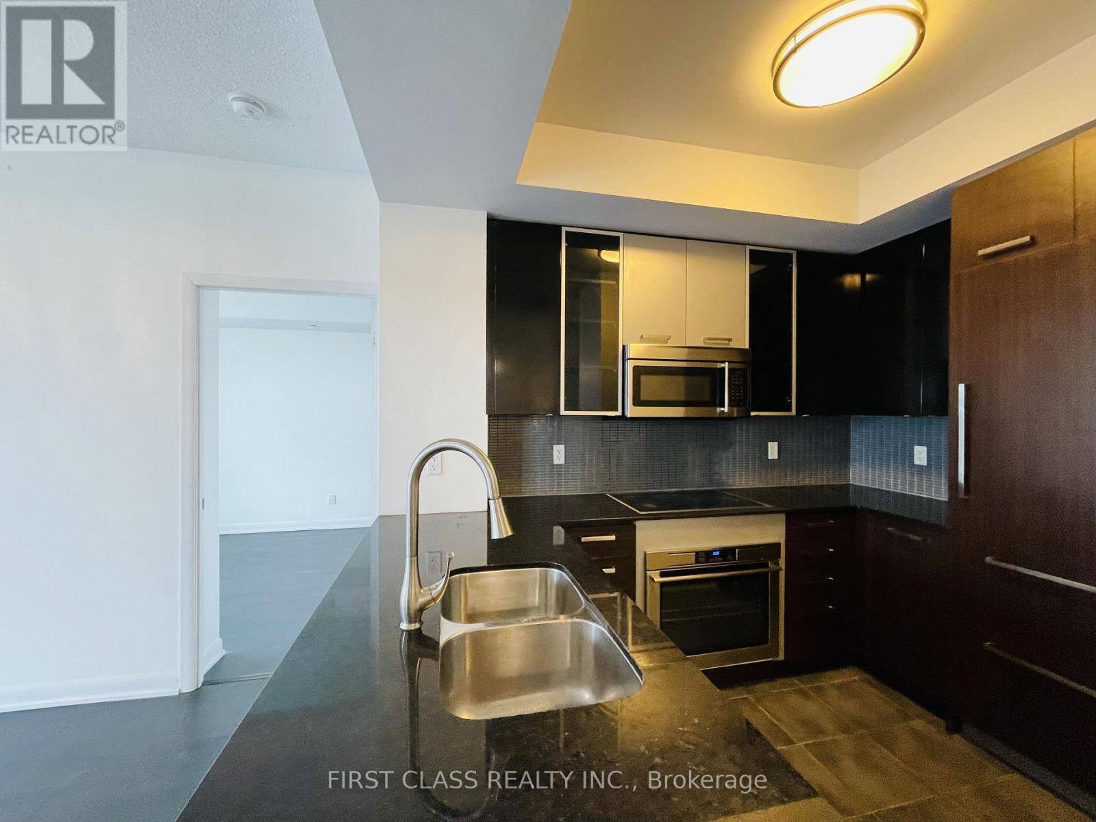 Toronto (willowdale West), ON M2N5P6,5168 Yonge ST #PH305