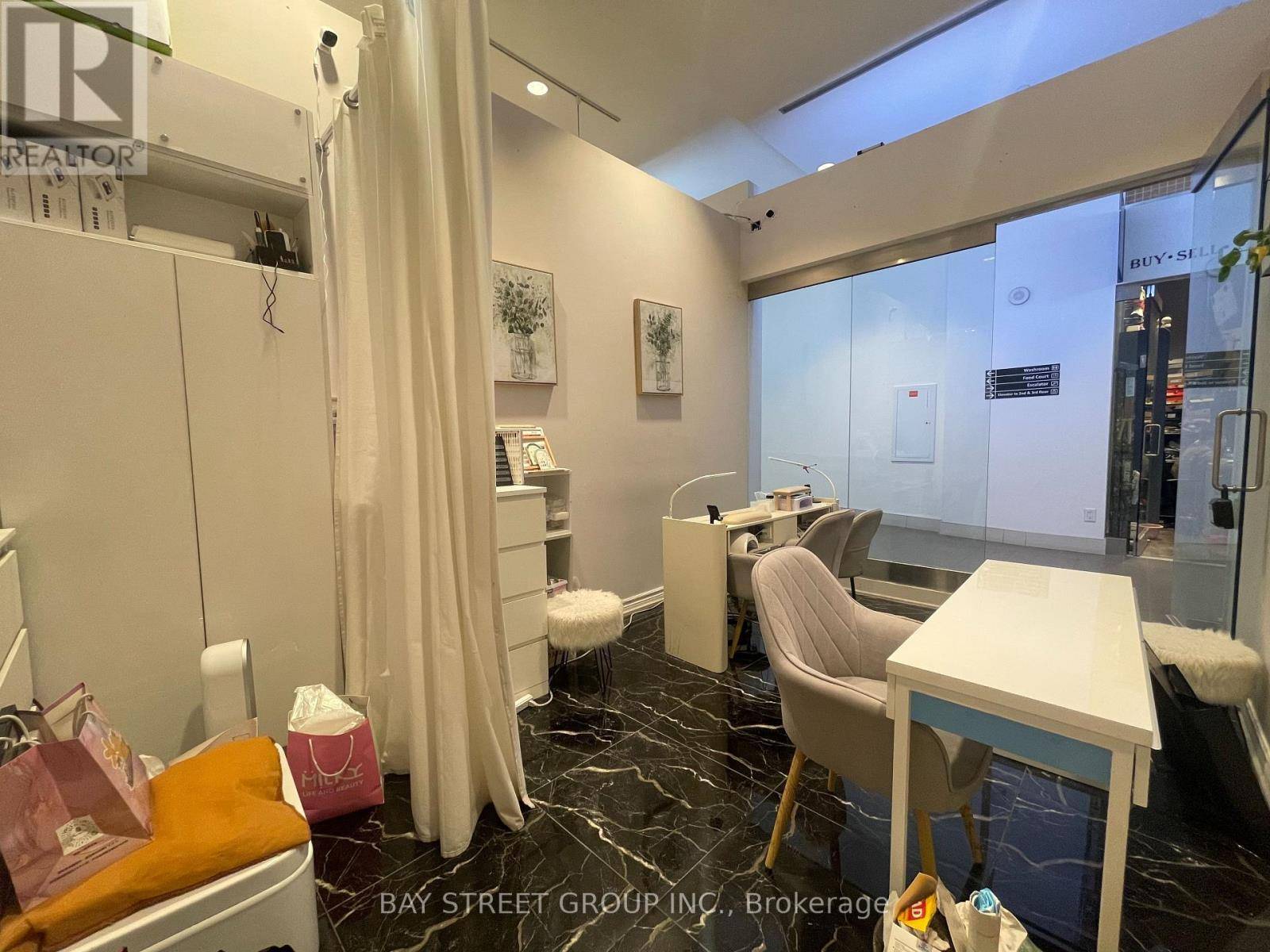 Toronto (lansing-westgate), ON M2N5M6,4750 Yonge ST #154