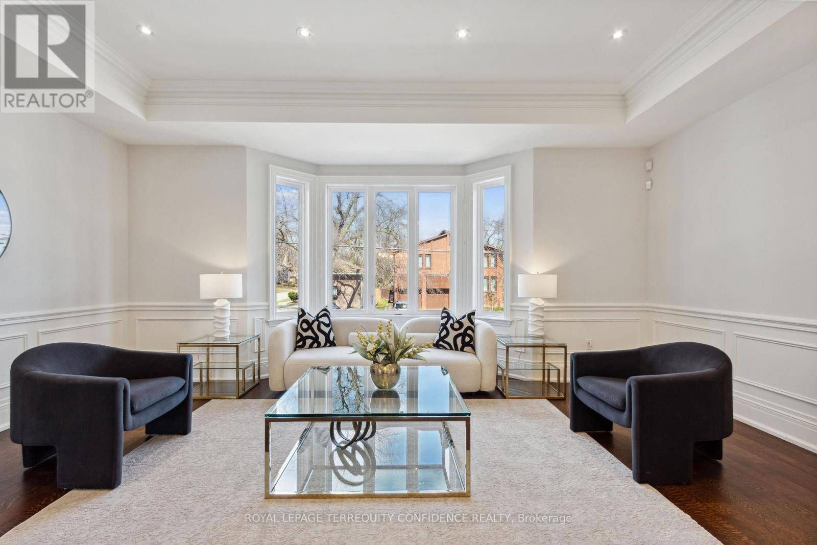 Toronto (willowdale West), ON M2N2B5,241 HOUNSLOW AVENUE