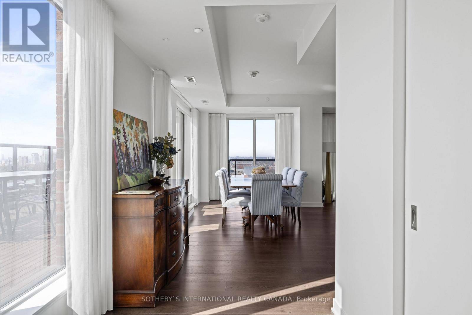 Toronto (oakwood Village), ON M6C0A5,185 Alberta AVE #1105