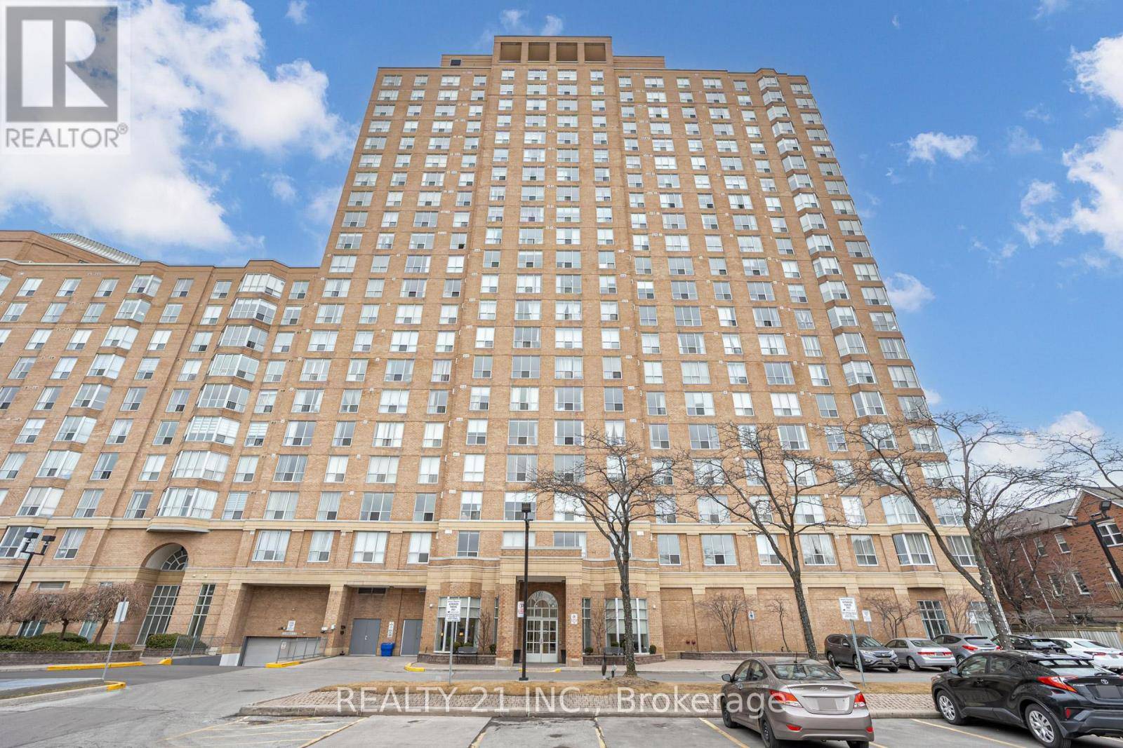 Toronto (thorncliffe Park), ON M4H1P2,21 Overlea BLVD #511