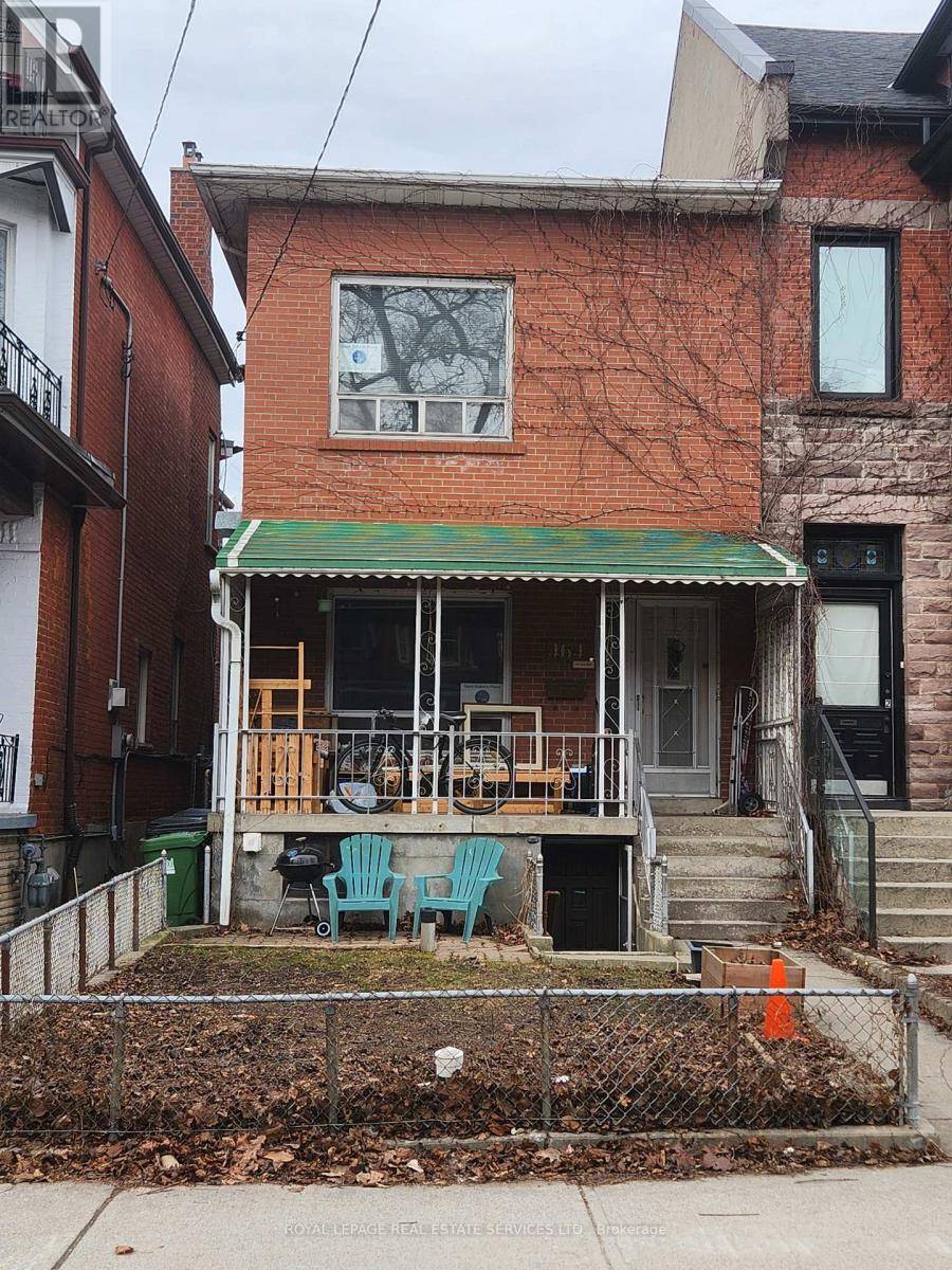 Toronto (palmerston-little Italy), ON M6G2S9,464 EUCLID AVENUE