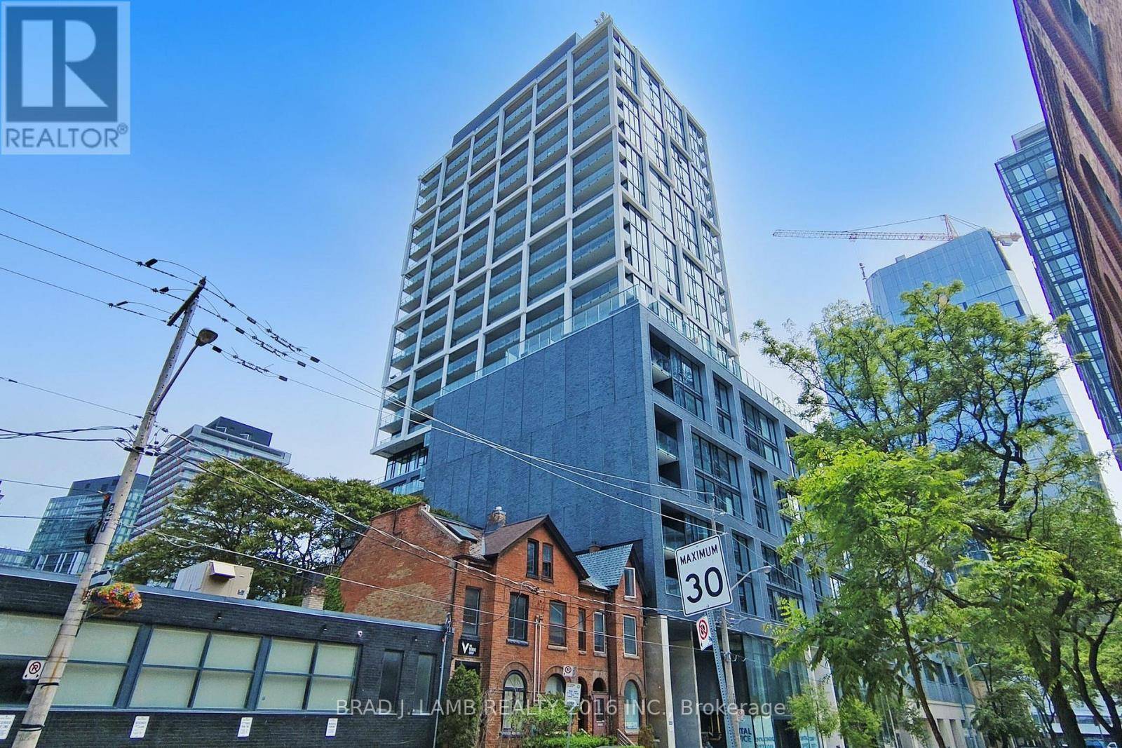 Toronto (moss Park), ON M5A0T8,55 Ontario ST #305