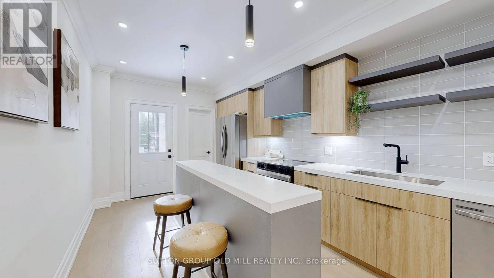 Toronto (little Portugal), ON M6K1T2,59 SHIRLEY STREET