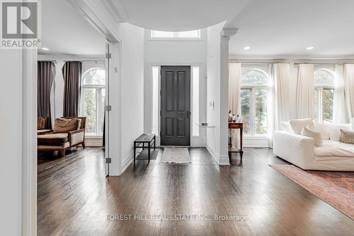 Toronto (bedford Park-nortown), ON M5N2W7,75 OTTER CRESCENT