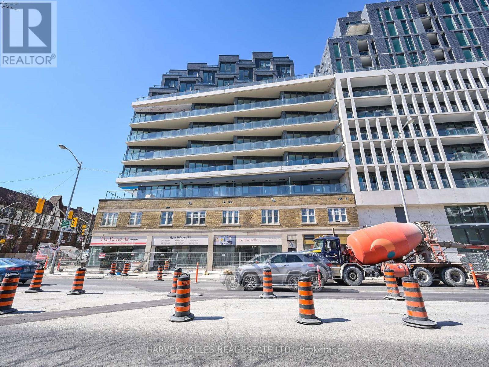 Toronto (yonge-eglinton), ON M4S2A5,8 Manor RD East #204