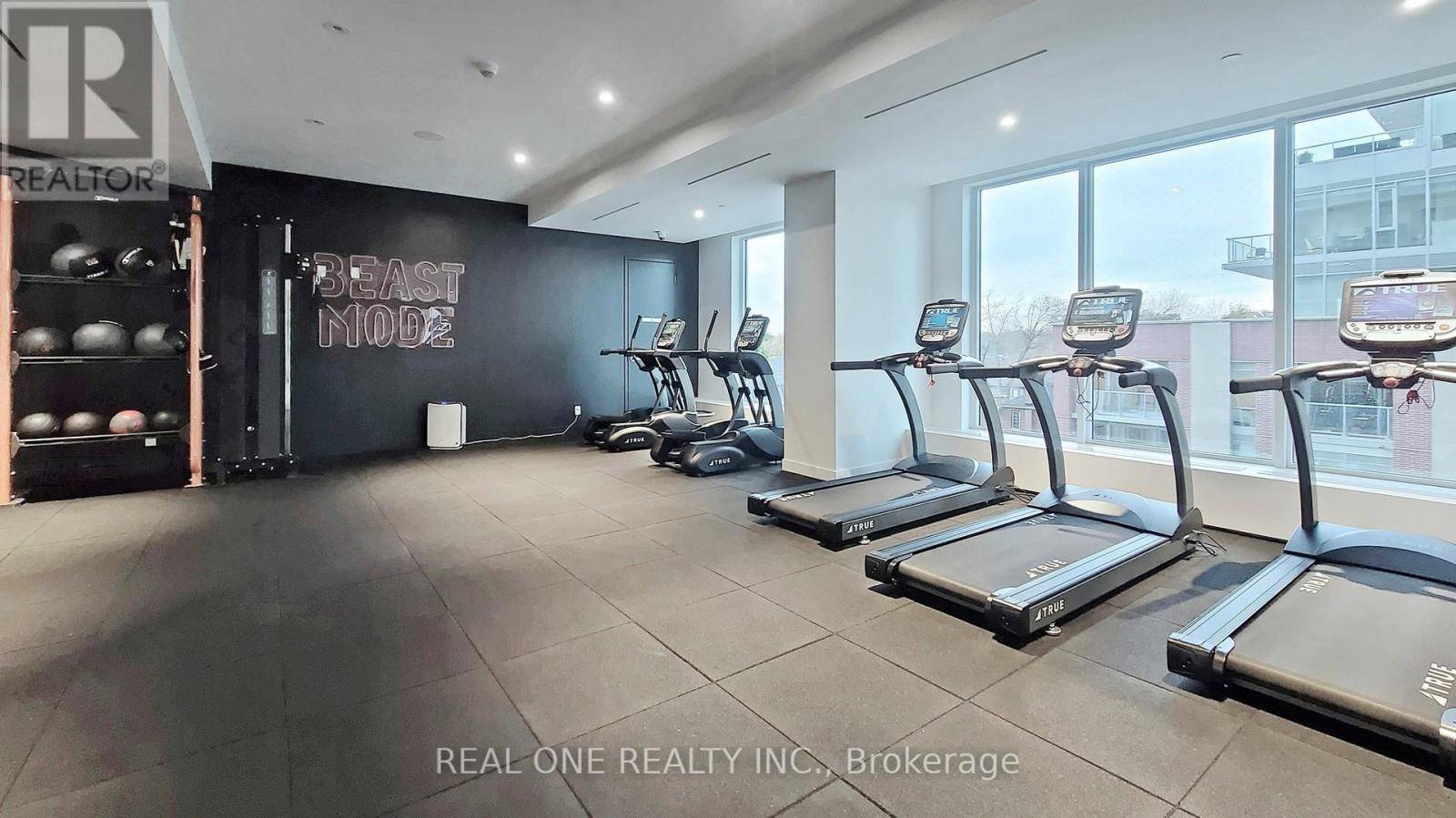 Toronto (yonge-eglinton), ON M4R0A4,33 Helendale AVE #1207
