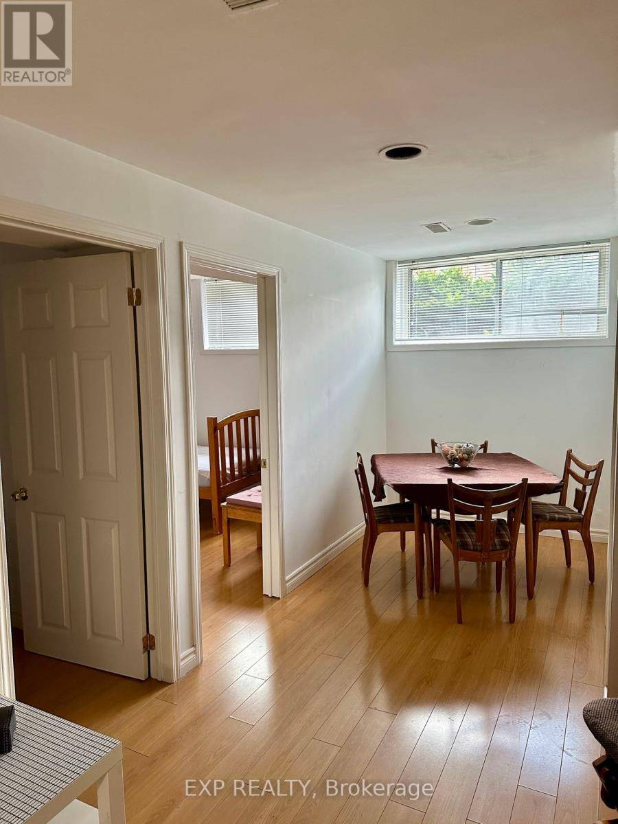 Toronto (bayview Village), ON M2K1J8,20 Maureen DR #Lower