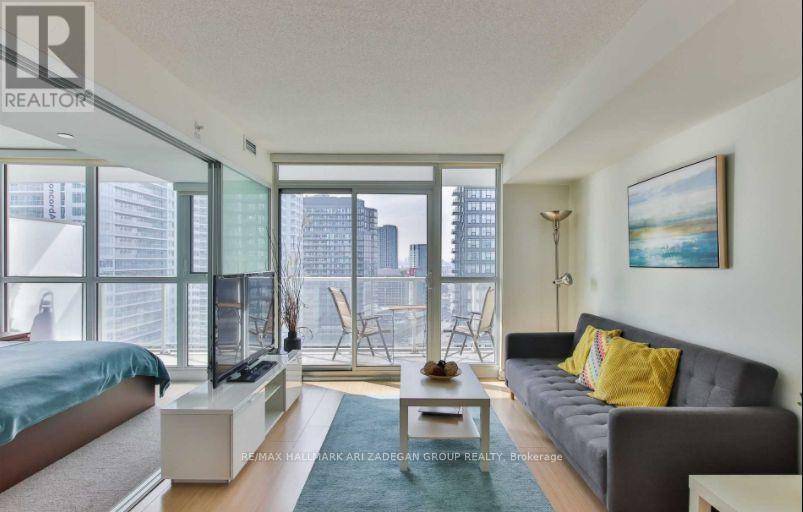 Toronto (waterfront Communities), ON M5V0J8,75 Queens Wharf RD #2511