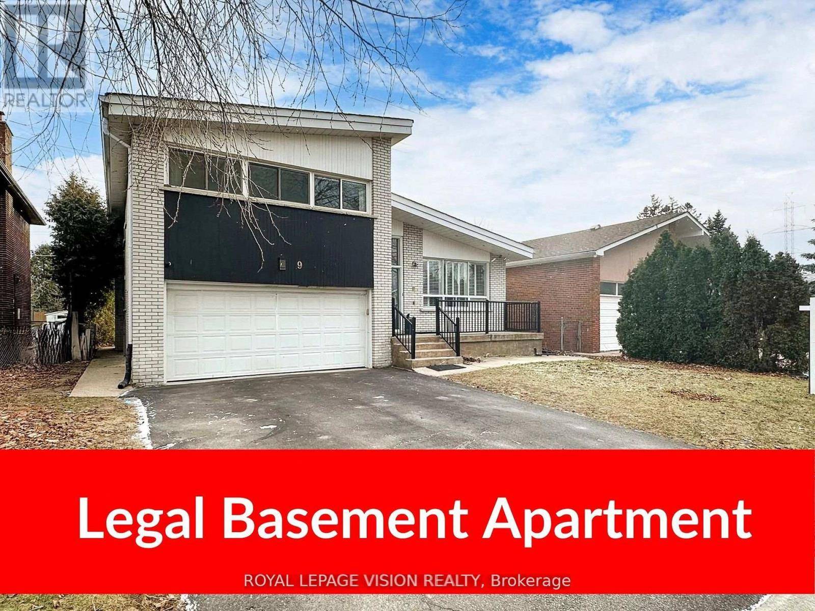 Toronto (newtonbrook West), ON M2M1T5,9 FAIRCHILD AVENUE