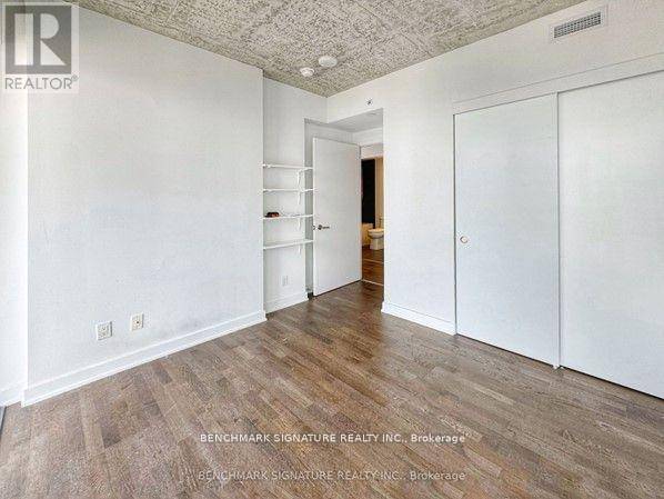 Toronto (mount Pleasant West), ON M4P2K5,185 Roehampton AVE #1904