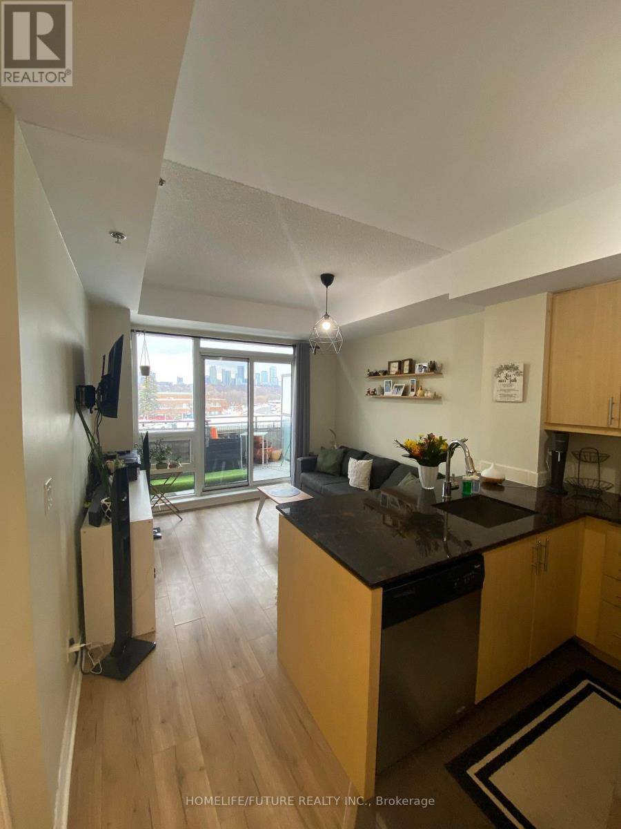 Toronto (bayview Village), ON M2K0E2,2756 Old Leslie ST #310