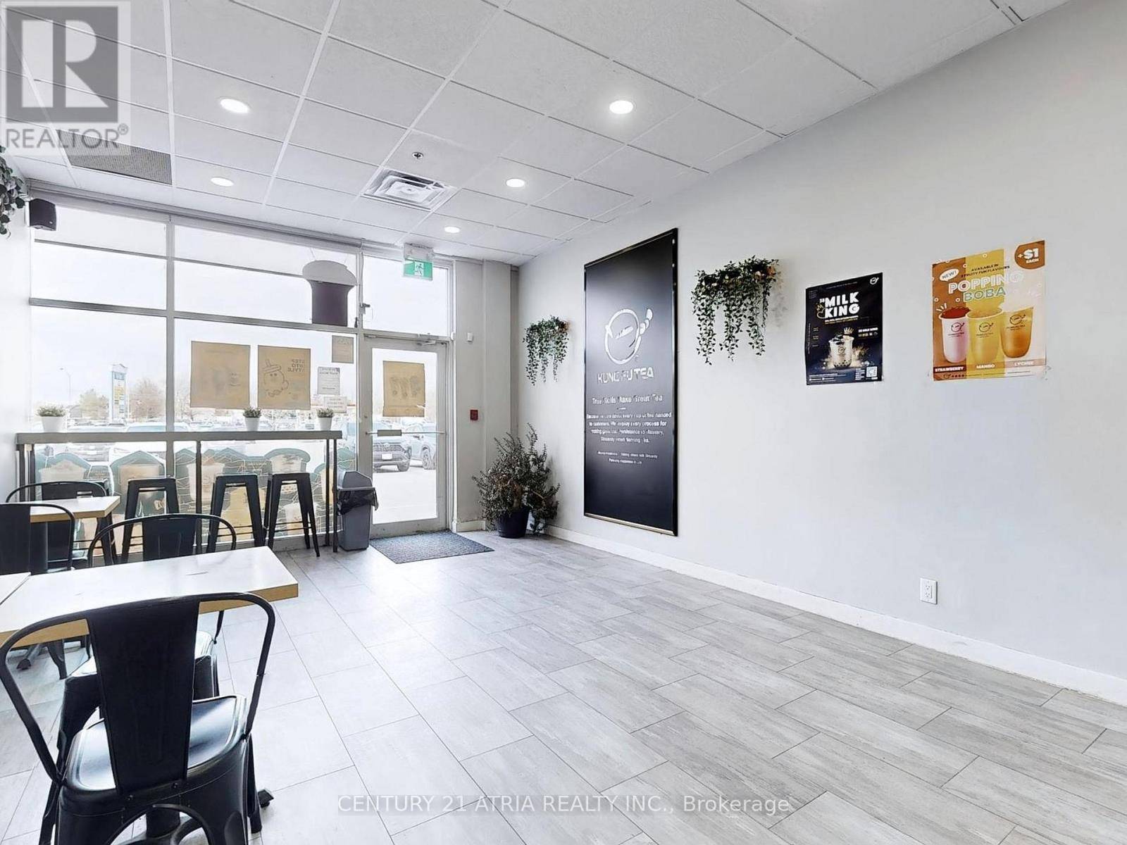 Toronto (bathurst Manor), ON M3H5Y4,1881 Steeles AVE West #15A