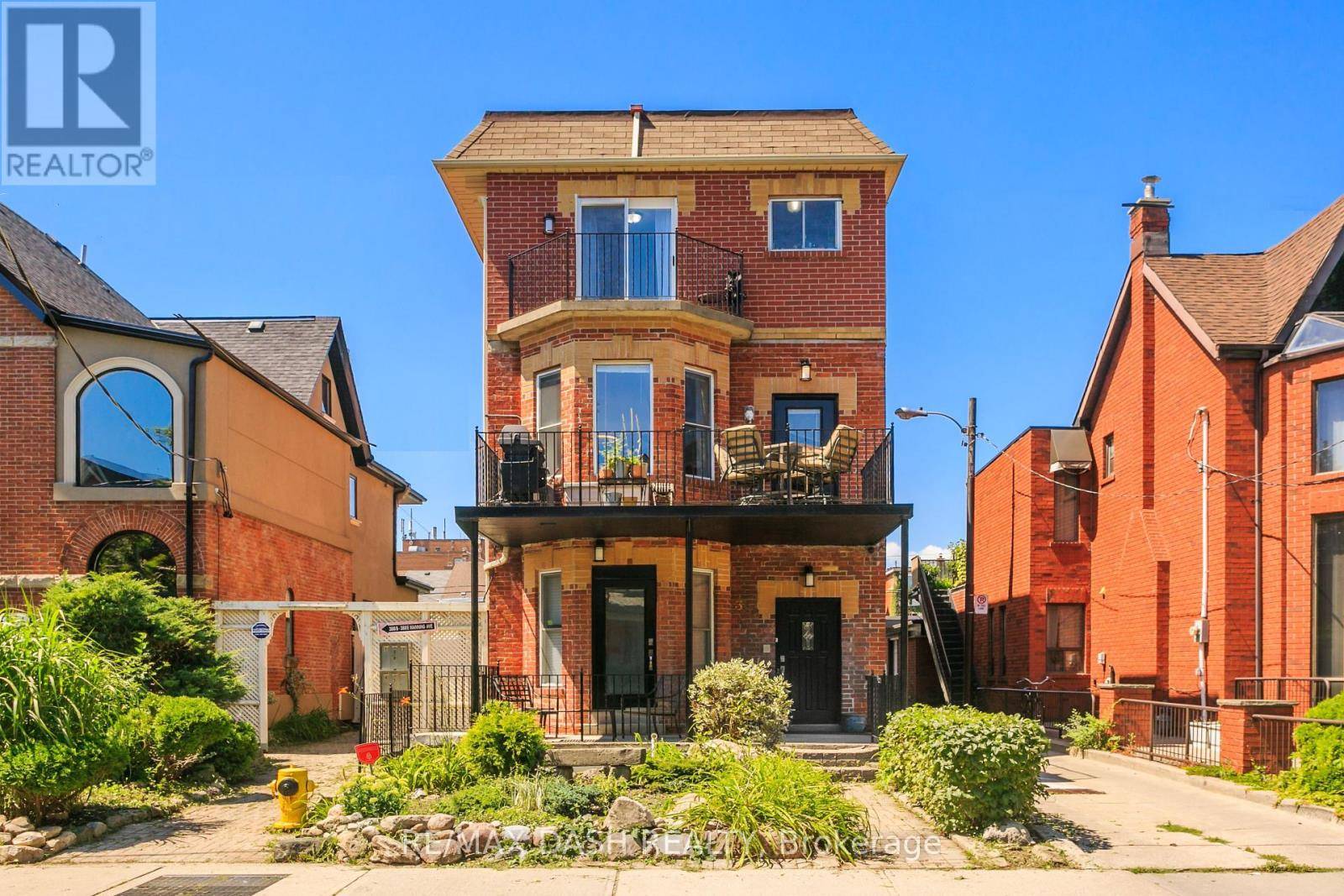 Toronto (palmerston-little Italy), ON M6G2V7,388 Manning AVE #A