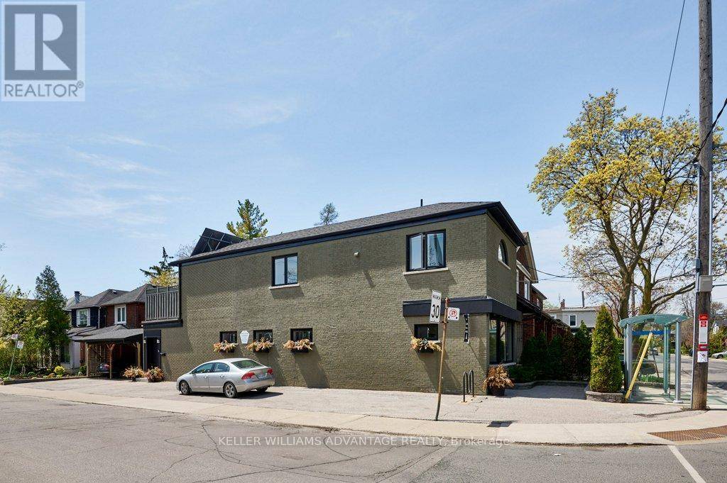 Toronto (mount Pleasant East), ON M4S1H9,477 DAVISVILLE AVENUE
