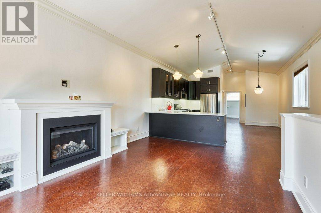 Toronto (mount Pleasant East), ON M4S1H9,477 DAVISVILLE AVENUE