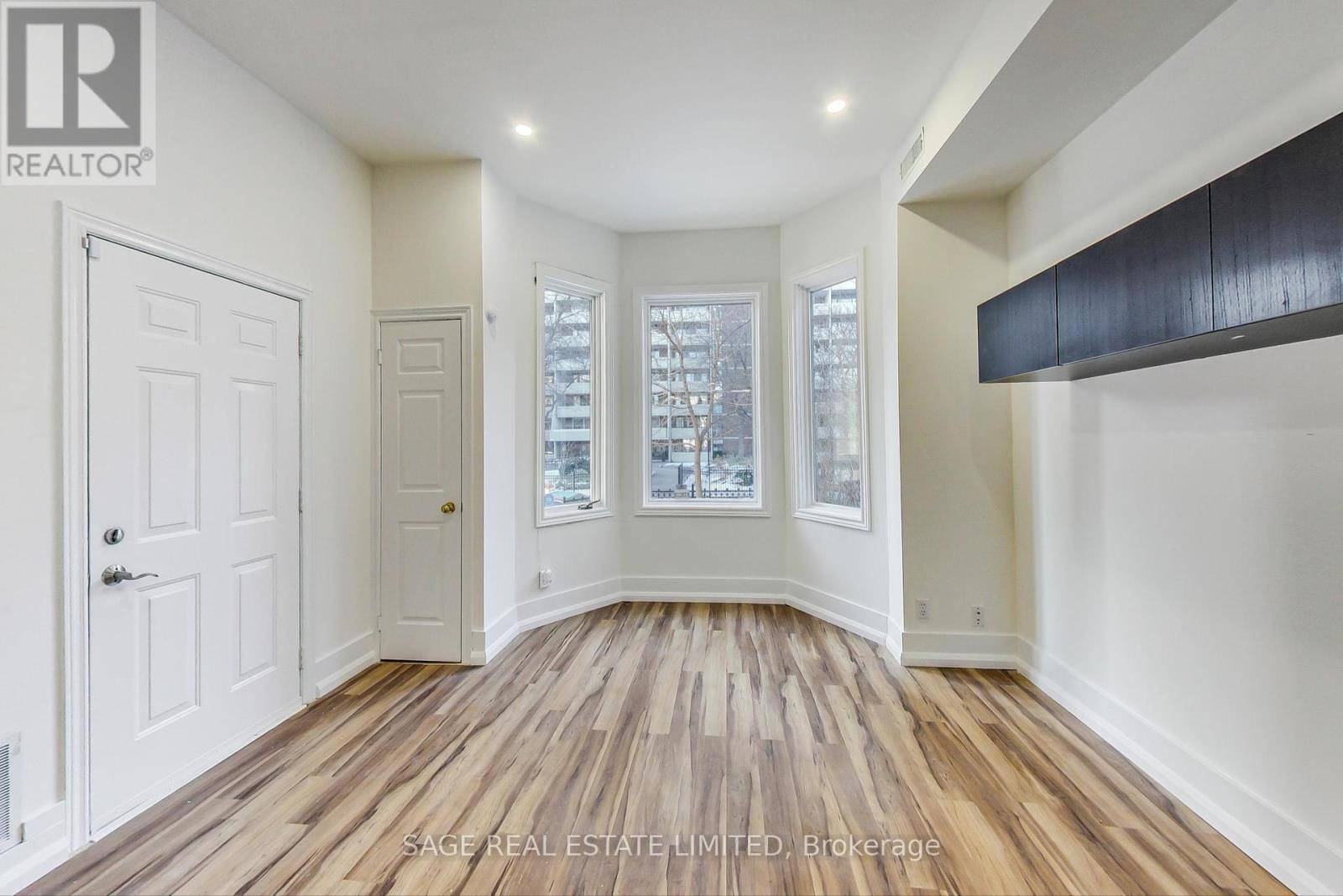 Toronto (cabbagetown-south St. James Town), ON M4Y2K1,41 Homewood AVE #Main