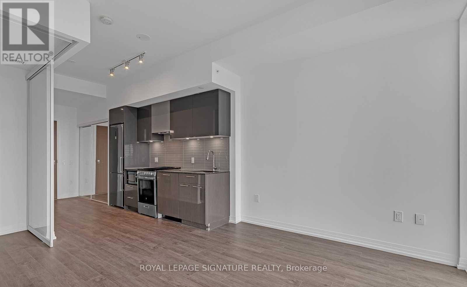 Toronto (moss Park), ON M5B0C3,251 Jarvis ST #3709