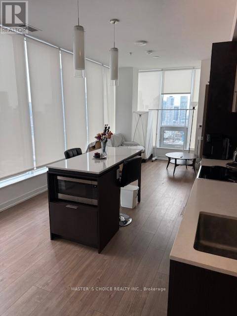 Toronto (kensington-chinatown), ON M5T1P9,203 College ST #3008