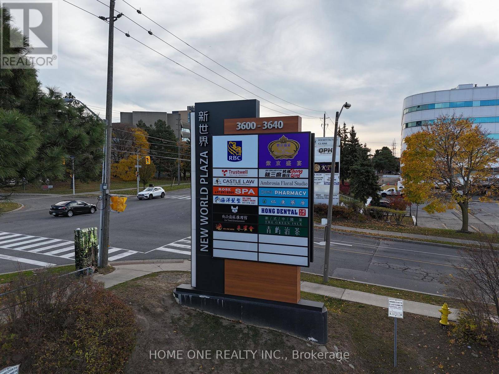 Toronto (hillcrest Village), ON M2H3B2,3626R VICTORIA PARK AVENUE