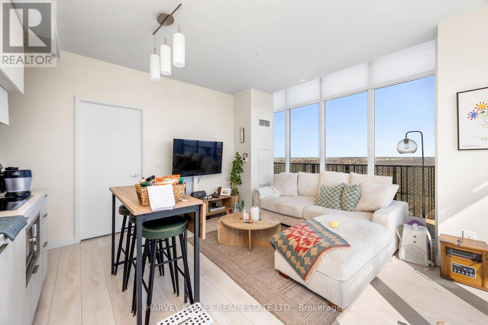 Toronto (mount Pleasant West), ON M4P0C1,8 Eglinton AVE East #5807