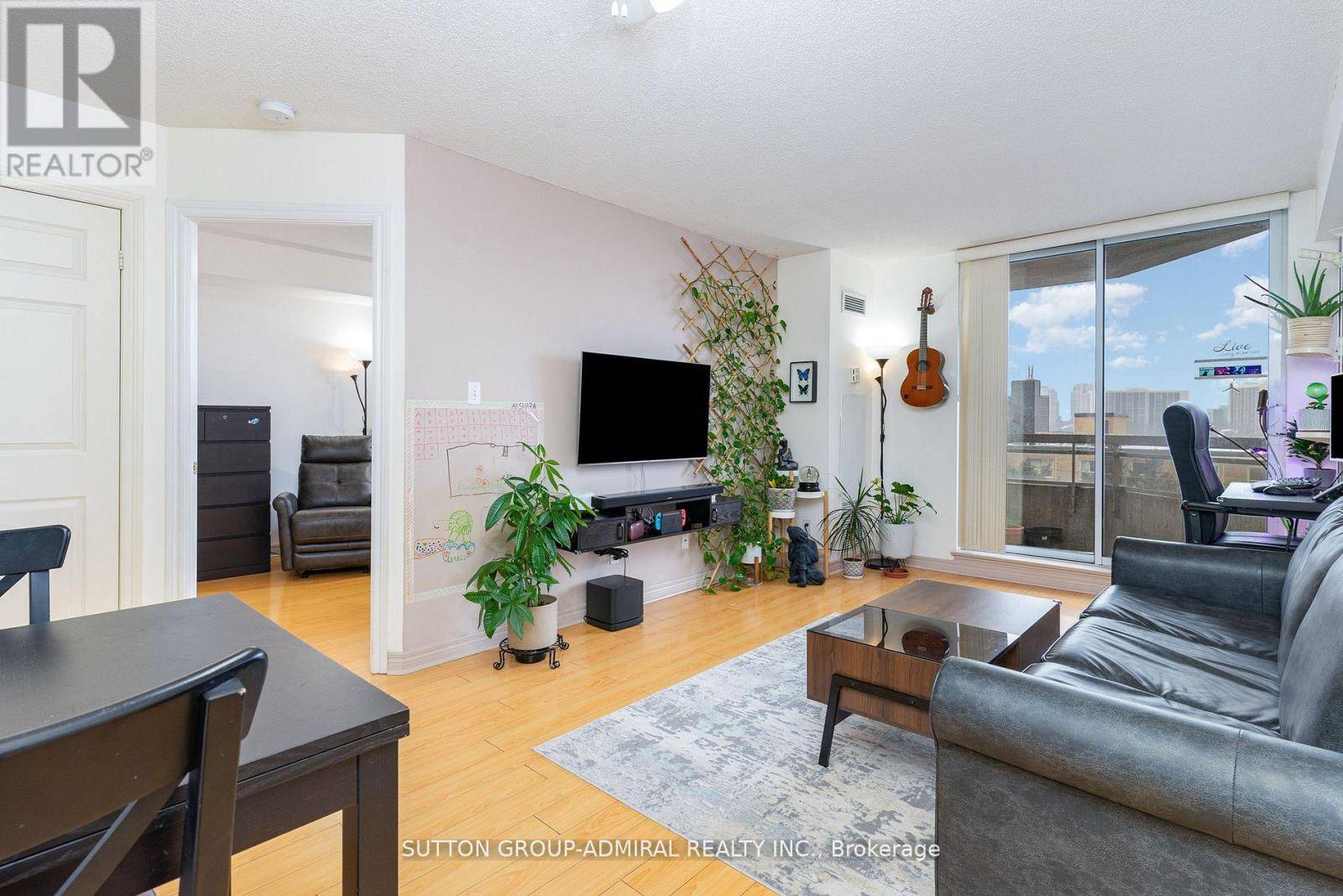 Toronto (victoria Village), ON M4A2X4,1700 Eglinton AVE East #618