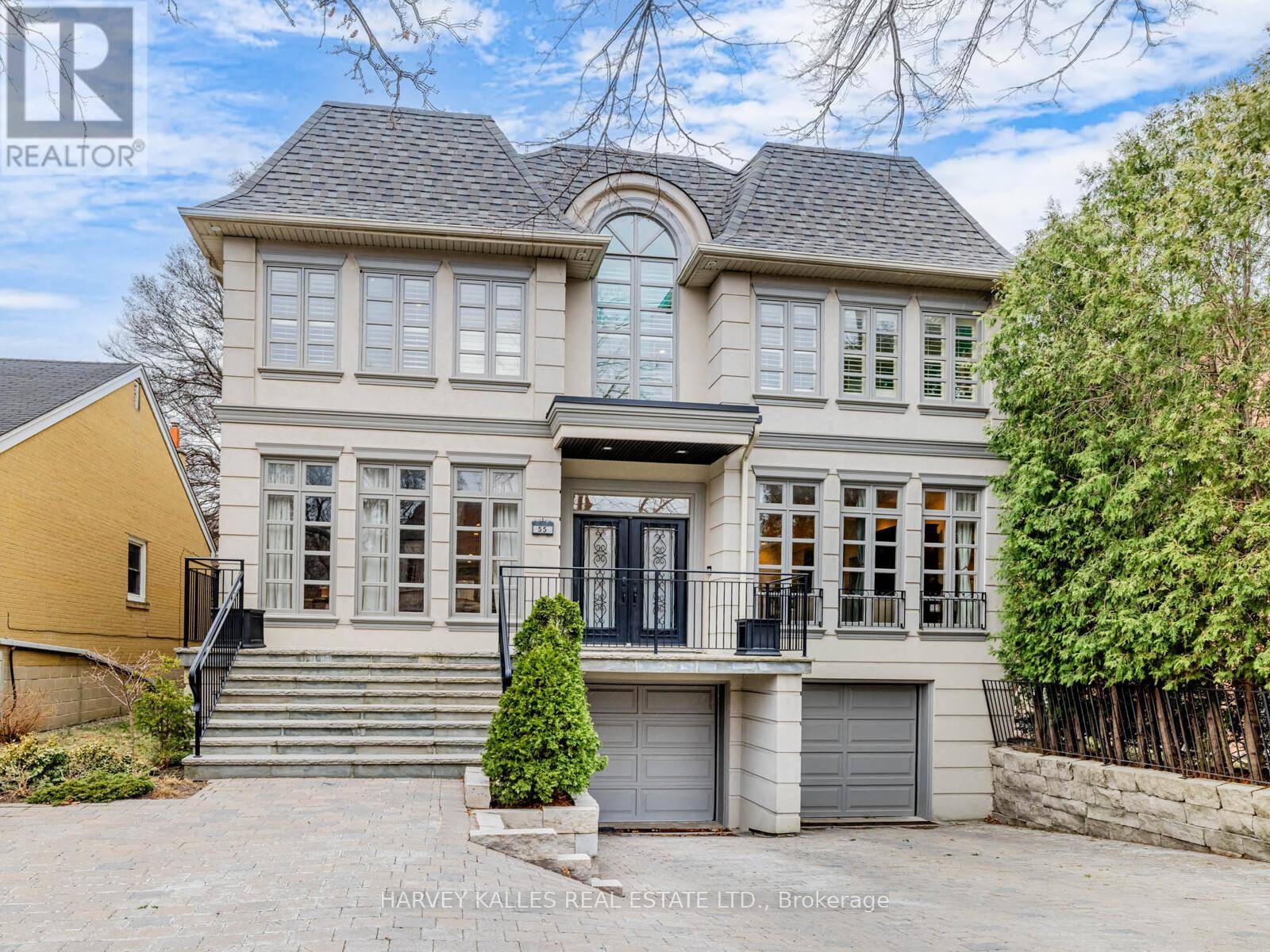 Toronto (englemount-lawrence), ON M6B1T2,55 VIEWMOUNT AVENUE