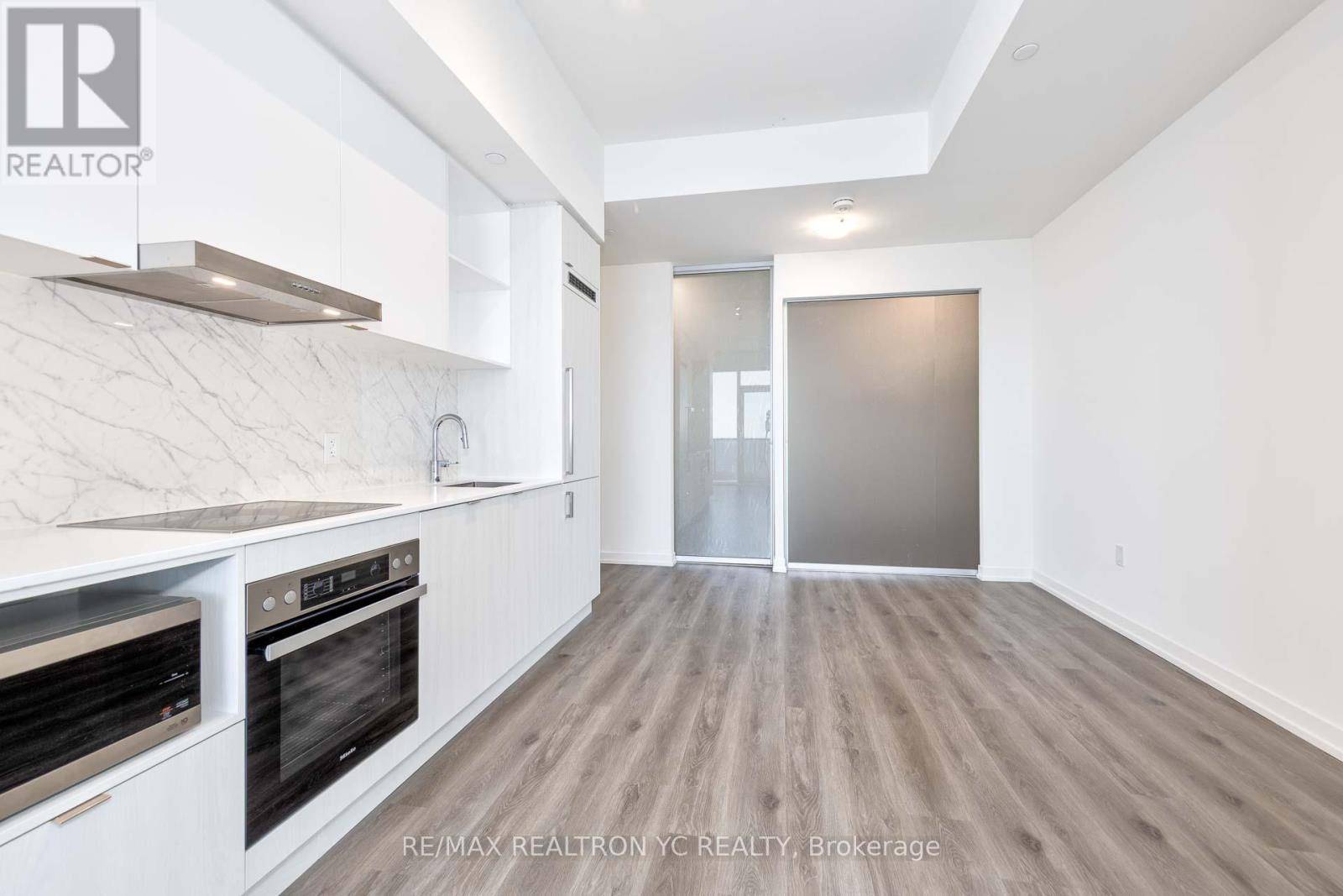 Toronto (waterfront Communities), ON M5E0E4,138 Downes ST #6908