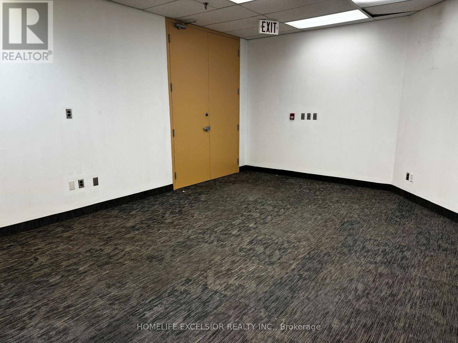 Toronto (hillcrest Village), ON M2H3B4,716 Gordon Baker RD #202