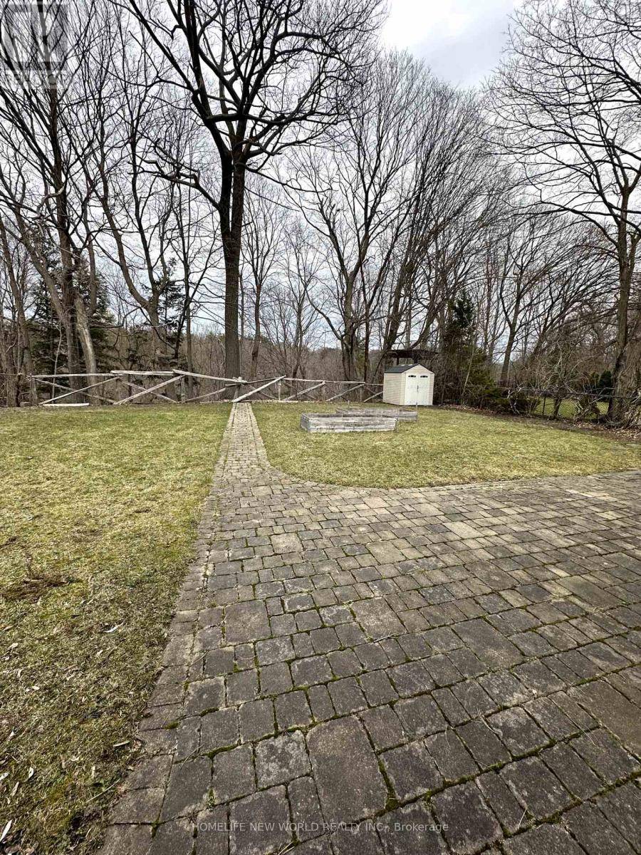 Toronto (bayview Village), ON M2K1N6,119 BURBANK DRIVE